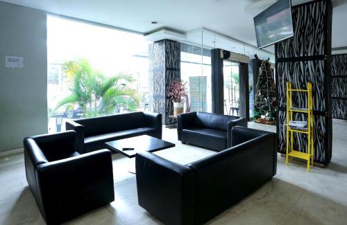 East Jakarta Hotel | Super OYO Townhouse OAK Hotel Fiducia Pondok Gede