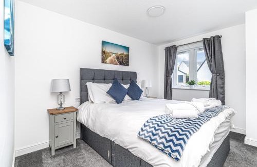 St. Davids Apartment | Super Prime Luxury Waterfront View Dbay By Tba