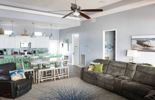 Port Bolivar House | Super Rare Heated Pool and Beachfront