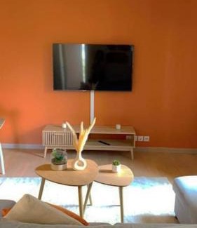Villeneuve-le-Roi Apartment | Super T2 meublé en bord de seine