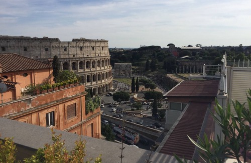 Monti Apartment | SUPERACTIC APARTMENT WITH SPLENDID TERRACE ON THE COLOSSEUM, BREATHTAKING VIEW
