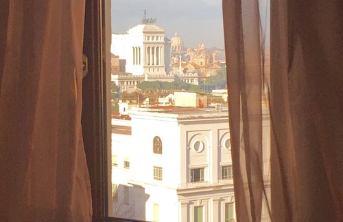 Monti Apartment | SUPERACTIC APARTMENT WITH SPLENDID TERRACE ON THE COLOSSEUM, BREATHTAKING VIEW