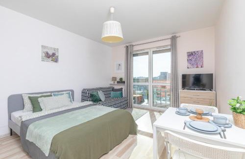 Sielce Apartment | SuperApart Kierbedzia