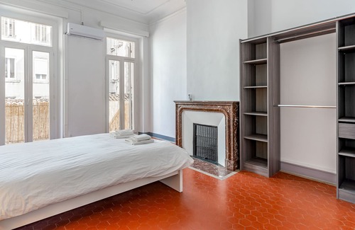 Notre-Dame du Mont Apartment | Superb 100m2 apartment 5 minutes from the Old Port