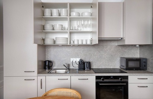 Weißgerber Apartment | Superb 2BR in Landstraße U3&U4 Wien Mitte/Shopping Center by Blueground
