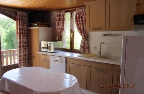Saint-Sorlin-d'Arves Apartment | Superb 6-person apartment in chalet, family atmosphere, summer swimming pool, SPA