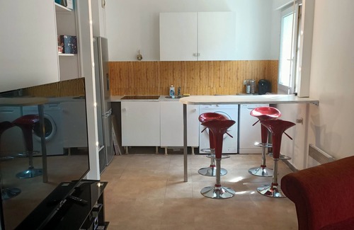 Issy-les-Moulineaux Apartment | Superb 60m2 with suite and jacuzzi