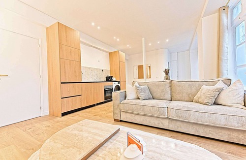 9th Arrondissement Apartment | Superb air-conditioned flat Galeries Lafayette