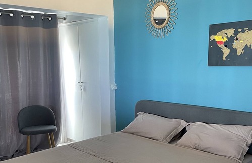 Marigot Apartment | SUPERB AIR-CONDITIONED APARTMENT WITH TERRACE OVERLOOKING THE SEA