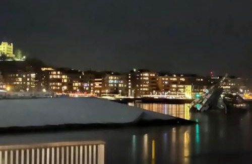 Gamle Oslo Apartment | Superb apartment by Opera house