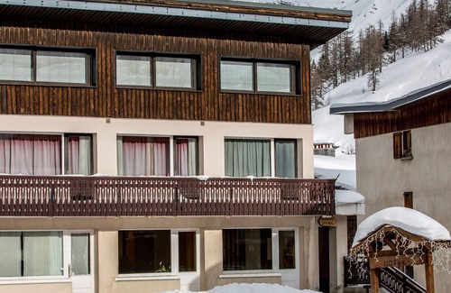 Val-d'Isere Apartment | Superb Apartment in Town Center, Close to Slopes and Shops, Sleeps 10