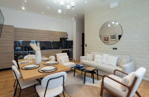 Strasbourg -Saint-Denis Apartment | Superb Apartment in the Center of Paris