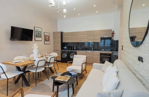 Strasbourg -Saint-Denis Apartment | Superb Apartment in the Center of Paris
