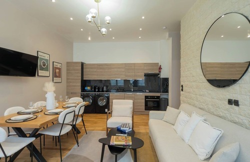 Strasbourg -Saint-Denis Apartment | Superb Apartment in the Center of Paris