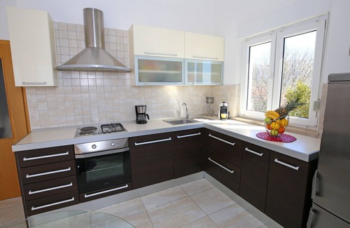 Kastel Novi Apartment | Superb apartment with wonderful view nearby Split and Trogir