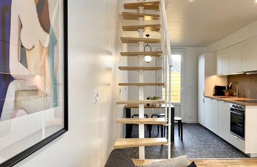 Chartres Apartment | Superb apartment with Fiber WiFi and parking in charming Chartres
