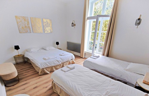 Blois Apartment | Superb apartment with views of the Loire for 10 people