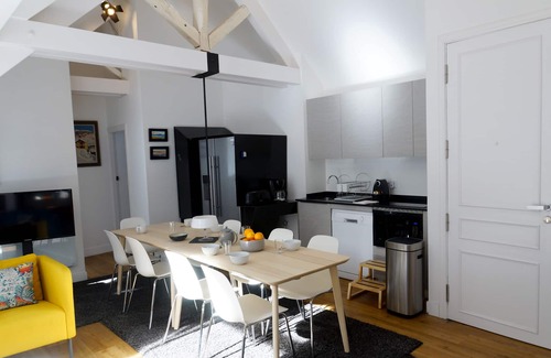 Bagneres-de-Luchon Apartment | Superb apt for 9 people /4 real bedrooms 2 bathrooms /HEATED POOL