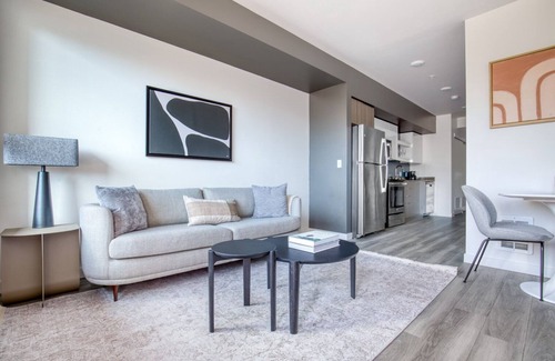 Broadway Apartment | Superb Capitol Hill 1BR w/Lounge & Gym, easy commute, by Blueground