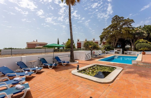 Alporchinhos Villa | Superb Carvoeiro Villa | Villa Alegria do Sul | 7 Bedrooms | Perfect for Larger.