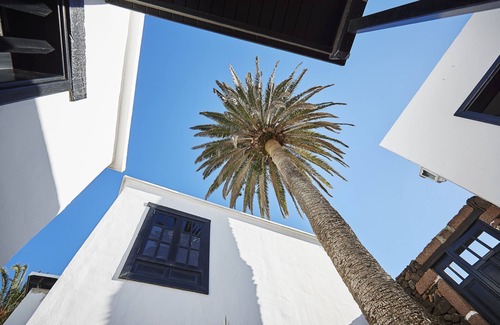 Haria House | Superb country house with heated, 12m pool!