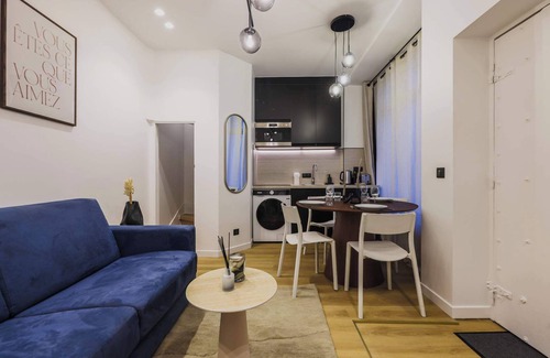 Quartier du Faubourg-Montmartre Apartment | Superb duplex 1 bedroom Center of Paris