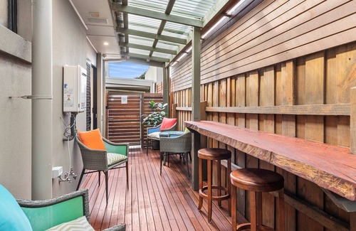 Torquay Apartment | Superb Esplanade Beach House 8