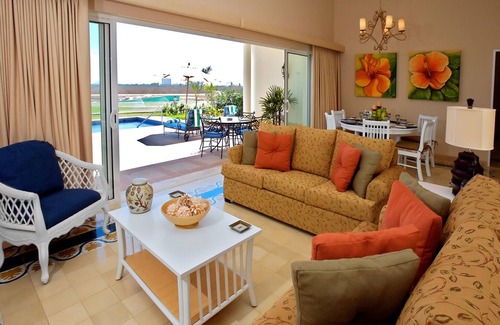 Lomas de Mazatlan Apartment | Superb Mazatlan's Emerald Estates