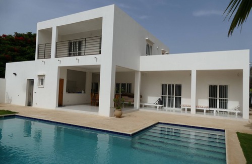 Saly Villa | Superb Modern Villa with 3 bedrooms and private pool in the heart of SALY
