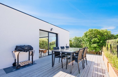 Chateau-d'Olonne Villa | Superb new villa close to the ocean, swimming pool 4 bedrooms, 4 bathrooms 5*.
