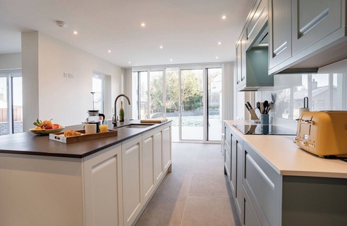 New Quay Cottage | Superb property with sea views and a hot tub - perfect for a family holiday.