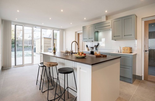 New Quay Cottage | Superb property with sea views and a hot tub - perfect for a family holiday.