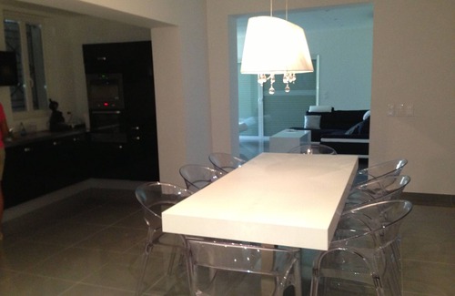Le Mourillon House | SUPERB QUIET VILLA with private heated pool 2 km from the sea !