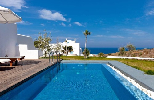 Kamari Villa | Superb Santorini Villa | 1 Bedroom | Villa Erato | Wonderful Aegean Sea Views.