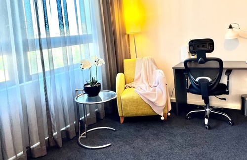 Parramatta Apartment | Superb studio, 2m walk to Parramatta station