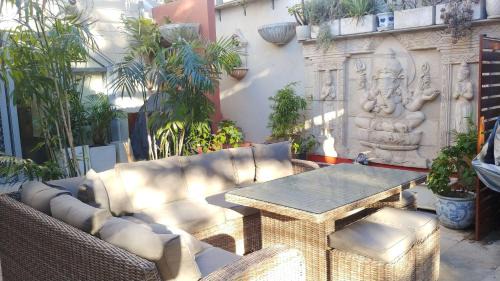 Surry Hills House | Superb SURRY HILLS Studio Room - Great Location