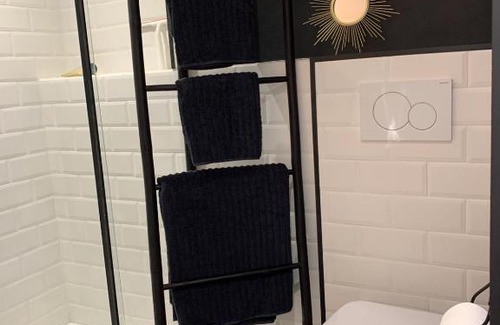 Thiers Apartment | Superb T2, 30m2 Réformés Canebière refait à neuf !