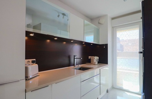 Carnot Apartment | Superb terrace near Cannes center
