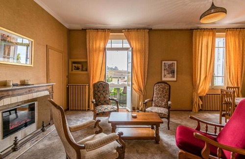 Carcassonne Apartment | Superb views of the Medieval City