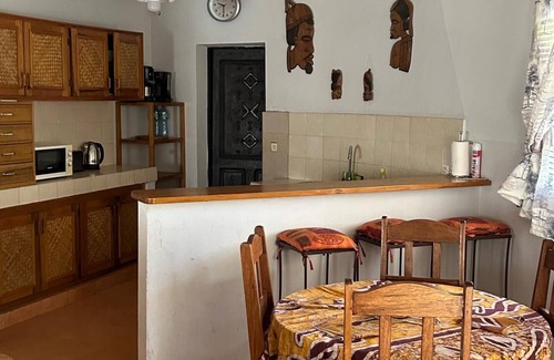 Saly Villa | Superb Villa Private Pool and feet in the sea