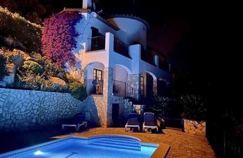 Calonge Villa | Superb Villa with Private Heated Pool + Stunning Sea and Mountain Views.