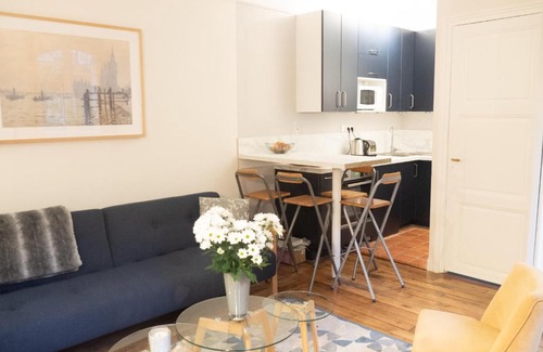 Quartier de la Plaine-de-Monceaux Apartment | Superb warm apt near Parc Monceau