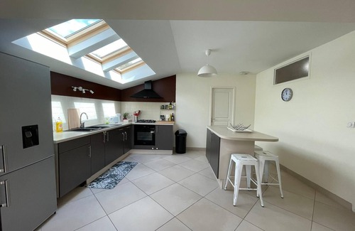 Tain-l'Hermitage Apartment | Superbe Appartement Avec 2 Chambre - 9 Personnes - Parking Privé