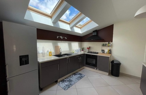 Tain-l'Hermitage Apartment | Superbe Appartement Avec 2 Chambre - 9 Personnes - Parking Privé