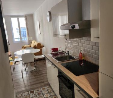 Les Grands Carmes Apartment | SUPERBE STUDiO LE PANIER NO EXTRA FEES escape historic district