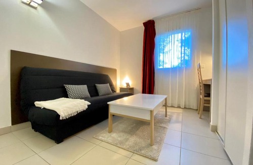Aix-en-Provence Apartment | Superbe studio rénové avec piscine Aix-en-Provence