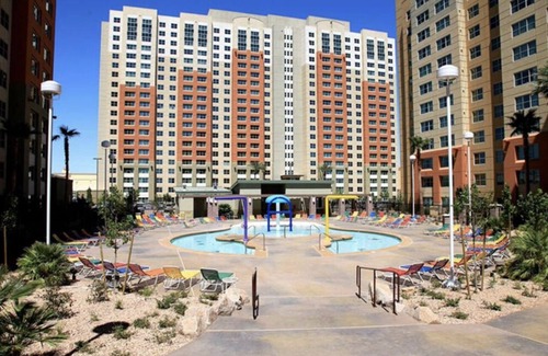 Enterprise Condo | SuperBowl Weekend - Grandview Resort at Las Vegas 1-BR Condo w/full Kitchen