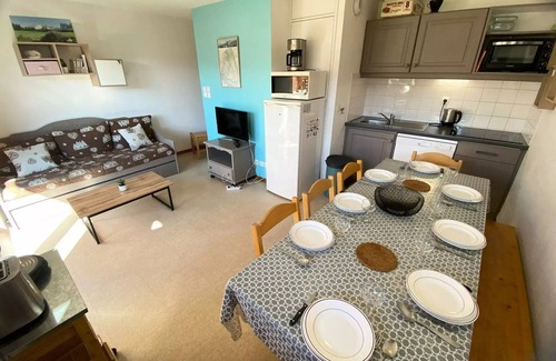 Saint-Etienne-en-Devoluy Apartment | Superd Dauphinelle Chalets - APARTMENT 10 PERSONS EXPO SOUTH BALCONY