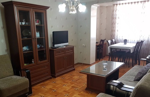 Nasimi Apartment | Superhost! 3 rooms .15 min walk to heart of center