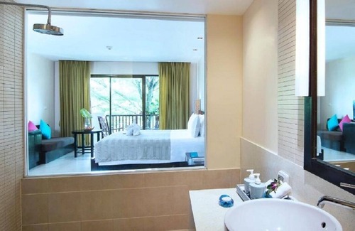 Khao Lak Resort | Superior - Free WiFi | Private Balcony - Upto 3 Adults| SDU#30